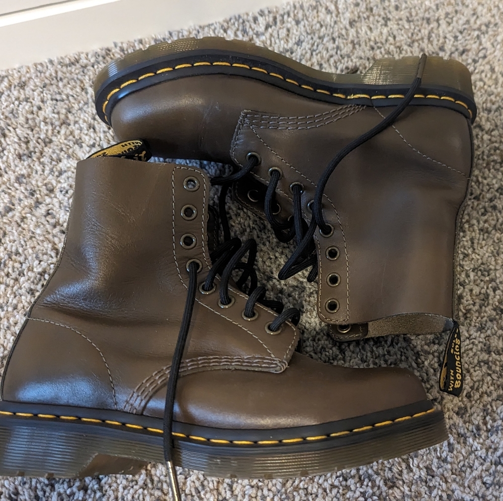 Doc Martens, Grenade Green 1460 Pascal, US 6